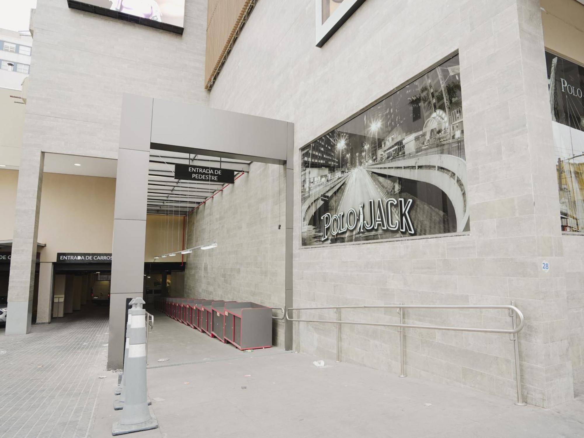 Ape Bras - Shopping Plaza Polo — Photos 1